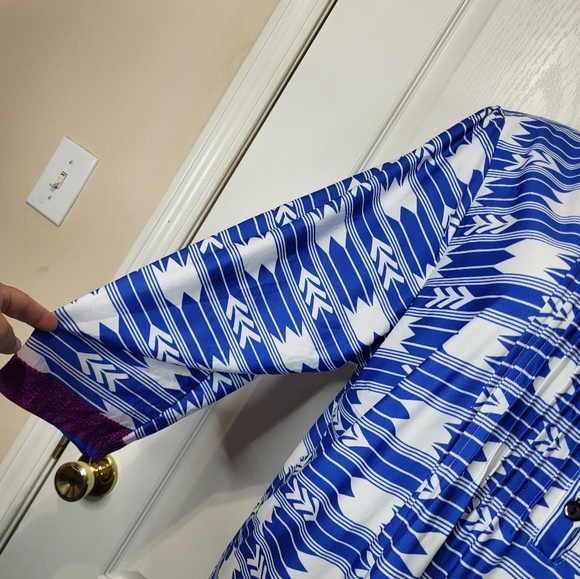 Ice Silk Blue Crew Neck Top Tunic - Picture 3 of 9